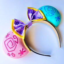 Load image into Gallery viewer, Teacup Ears
